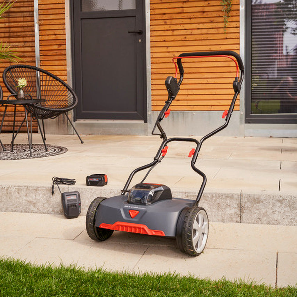 AL-KO Akku-Spindelmäher 114035 Szene Gartenhaus
